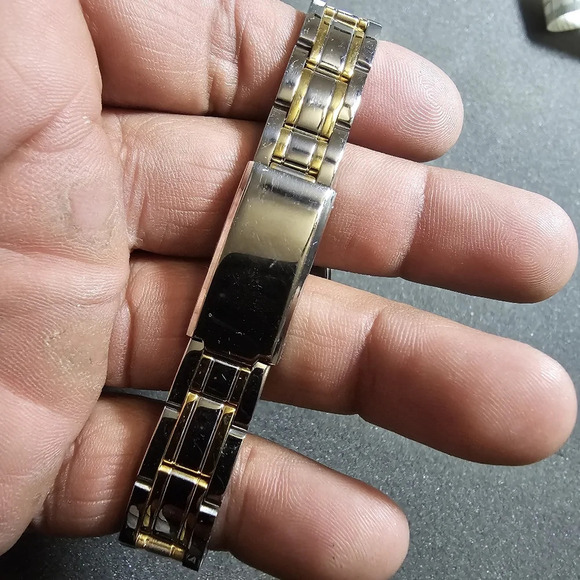 TFX Distributed By Bulova Ladies Quartz Watch Silver / Gold Tone Working shows s - Picture 10 of 11